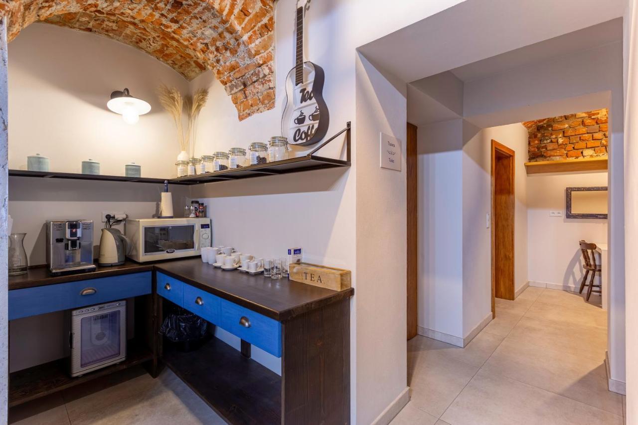 Aparthotel Zakatna B&B Tarnów エクステリア 写真