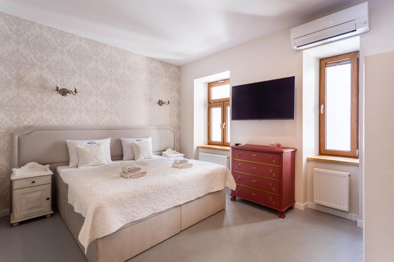 Aparthotel Zakatna B&B Tarnów エクステリア 写真