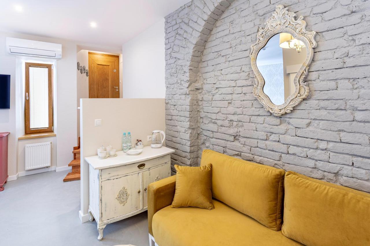 Aparthotel Zakatna B&B Tarnów エクステリア 写真