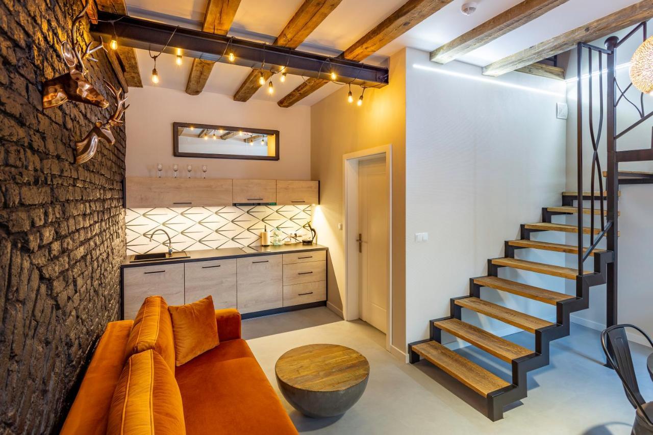 Aparthotel Zakatna B&B Tarnów エクステリア 写真