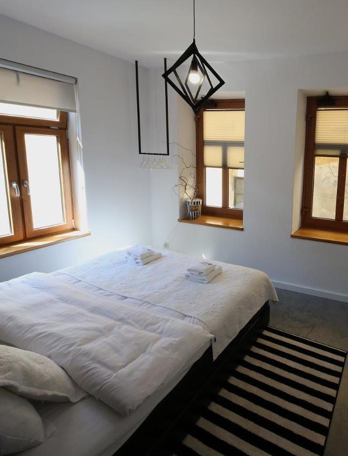 Aparthotel Zakatna B&B Tarnów エクステリア 写真