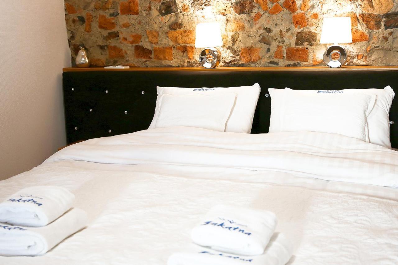 Aparthotel Zakatna B&B Tarnów エクステリア 写真